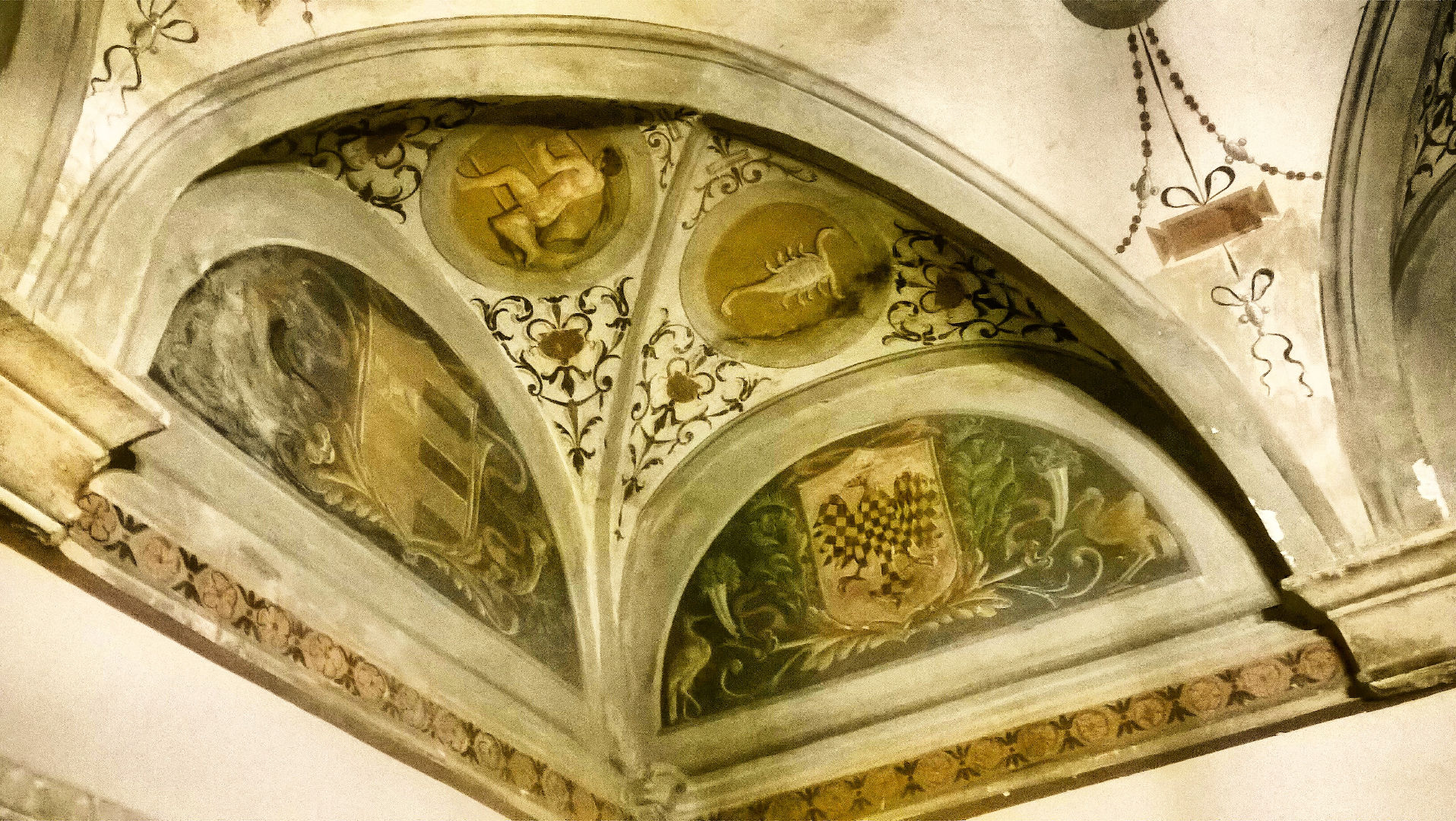 Fig. 3 - Sala dello «Zodiaco», Palazzo Orsini di Fiano Romano, 1493